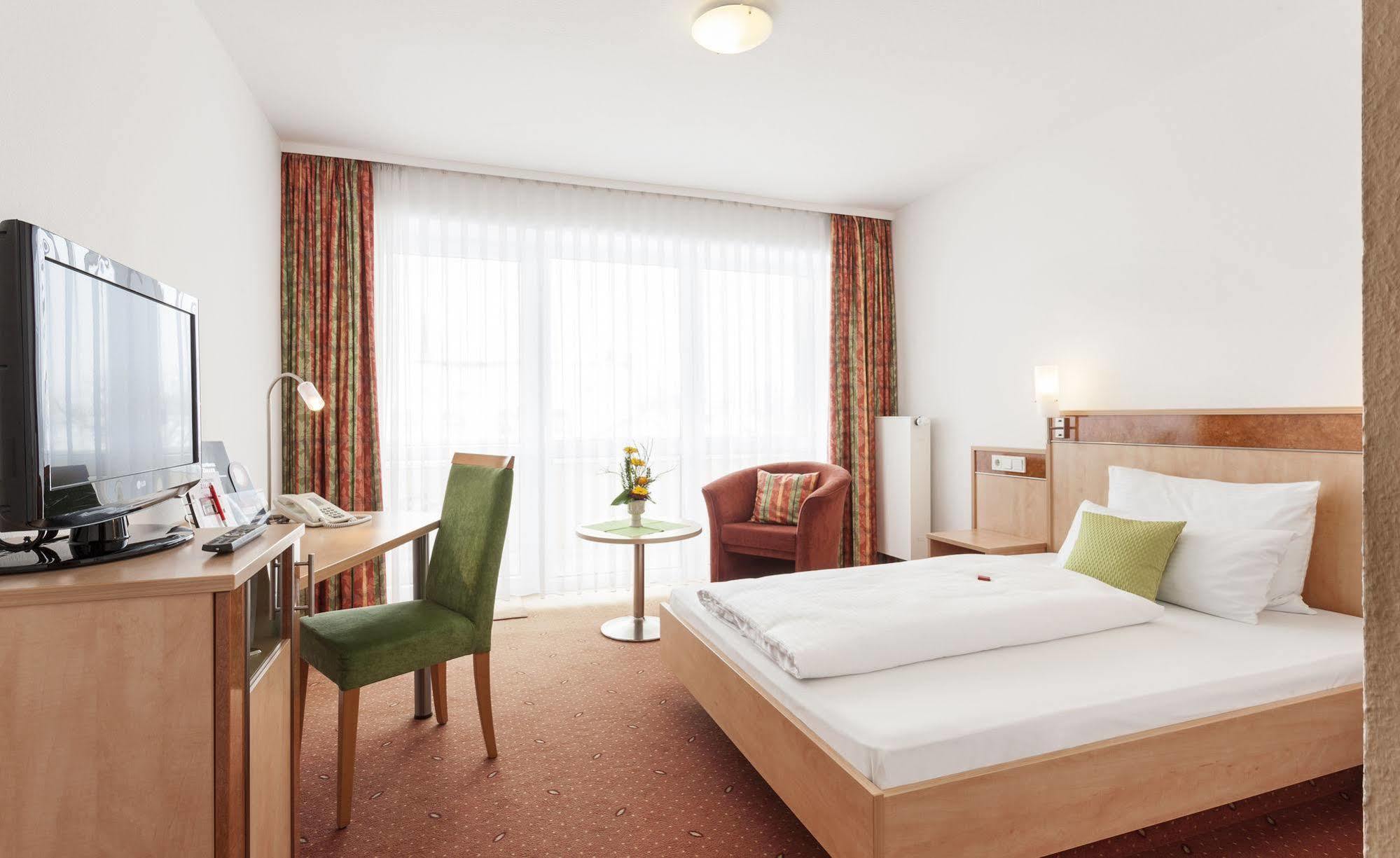 Hotel Zeller'S Quartier Königsbrunn Zewnętrze zdjęcie