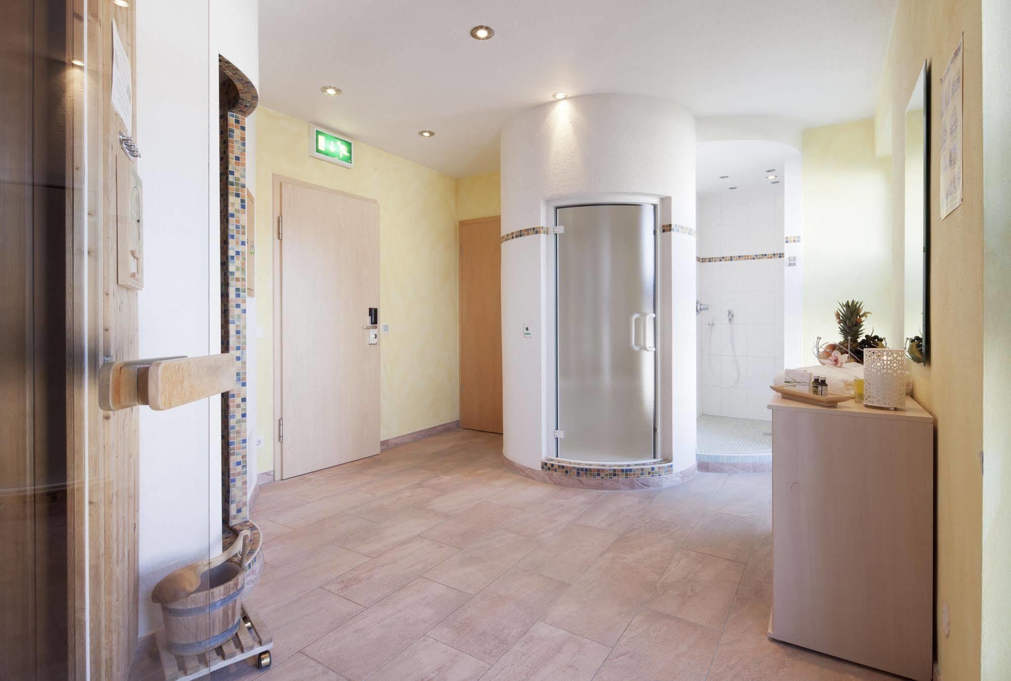 Hotel Zeller'S Quartier Königsbrunn Zewnętrze zdjęcie
