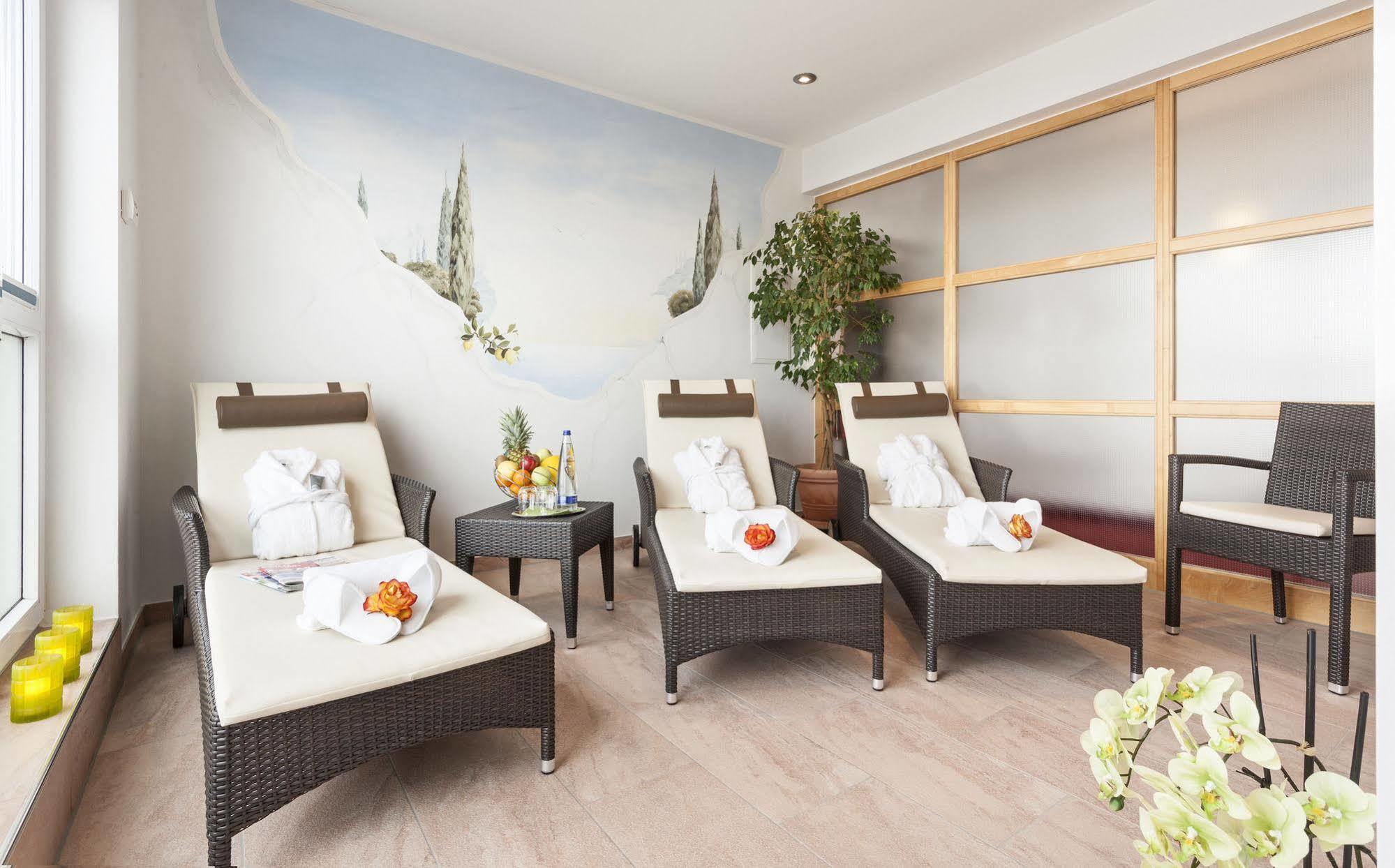 Hotel Zeller'S Quartier Königsbrunn Zewnętrze zdjęcie